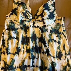 Swim by Cacique Tie Dye Tankini Swim Top with Earthy Tones Size 44C